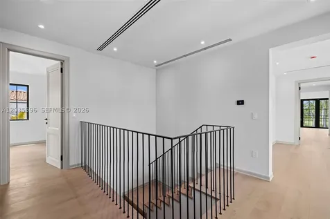 5262 La Gorce Drive Miami Beach FL 33140