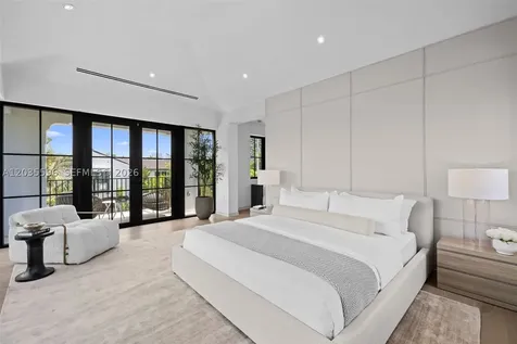 5262 La Gorce Drive Miami Beach FL 33140