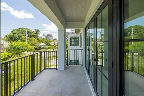 5262 La Gorce Drive Miami Beach FL 33140