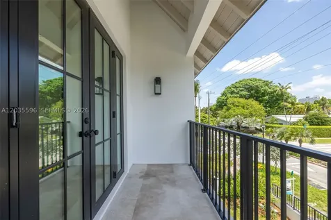 5262 La Gorce Drive Miami Beach FL 33140