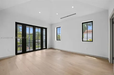 5262 La Gorce Drive Miami Beach FL 33140