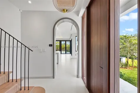 5262 La Gorce Drive Miami Beach FL 33140
