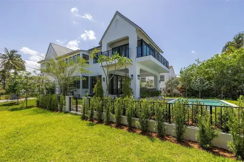 5262 La Gorce Drive Miami Beach FL 33140