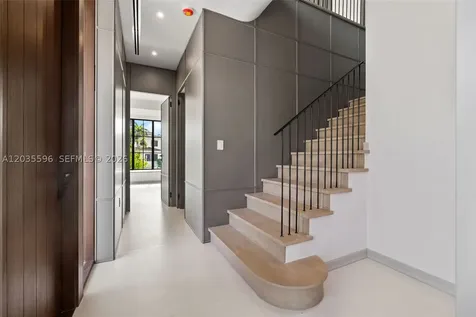 5262 La Gorce Drive Miami Beach FL 33140