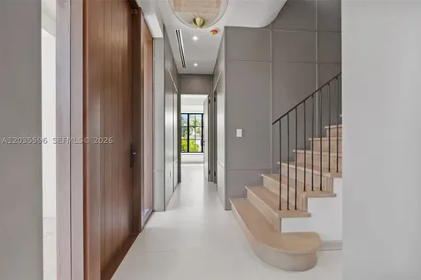 5262 La Gorce Drive Miami Beach FL 33140