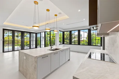 5262 La Gorce Drive Miami Beach FL 33140