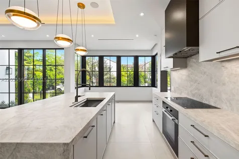 5262 La Gorce Drive Miami Beach FL 33140
