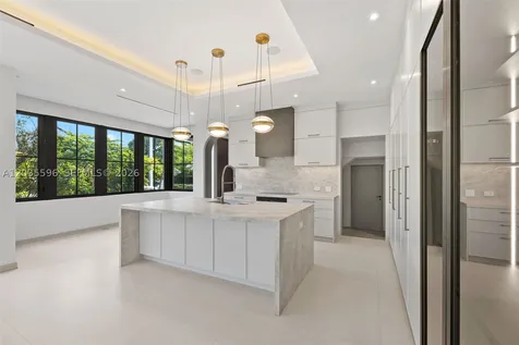 5262 La Gorce Drive Miami Beach FL 33140