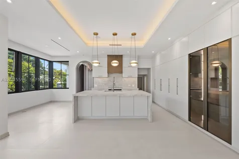 5262 La Gorce Drive Miami Beach FL 33140
