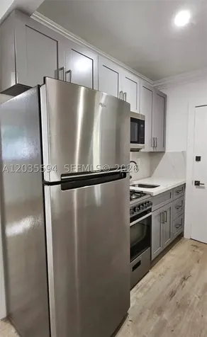 6330 SW 79th Street South Miami FL 33143