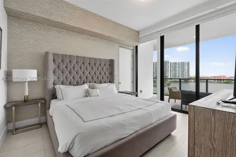 5500 Island Estates Drive Aventura FL 33160