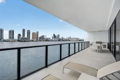 5500 Island Estates Drive Aventura FL 33160