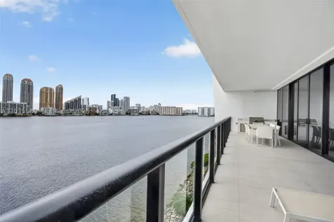 5500 Island Estates Drive Aventura FL 33160