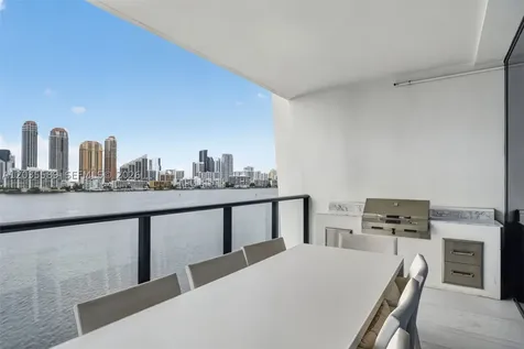 5500 Island Estates Drive Aventura FL 33160