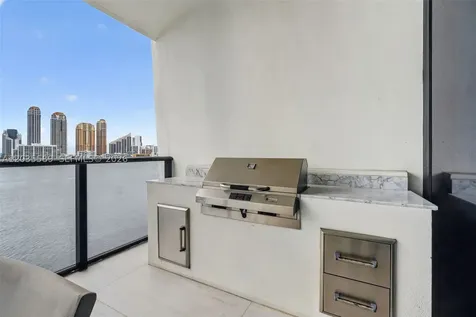 5500 Island Estates Drive Aventura FL 33160