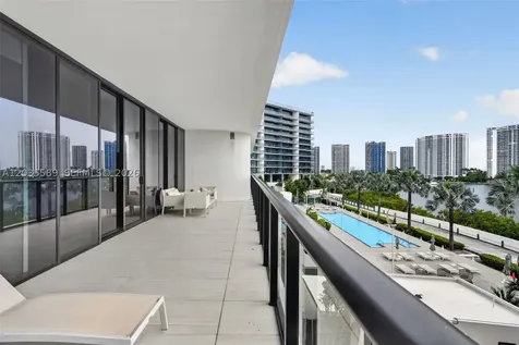 5500 Island Estates Drive Aventura FL 33160