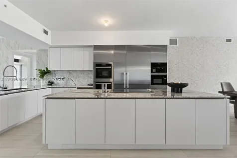 5500 Island Estates Drive Aventura FL 33160