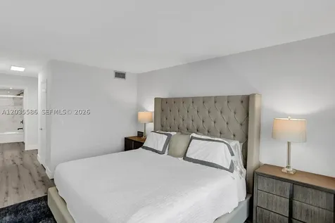 2780 NE 183rd Street Aventura FL 33160