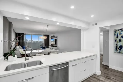 2780 NE 183rd Street Aventura FL 33160