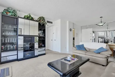 3113 S Ocean Drive Hallandale Beach FL 33009