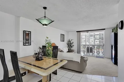 3113 S Ocean Drive Hallandale Beach FL 33009