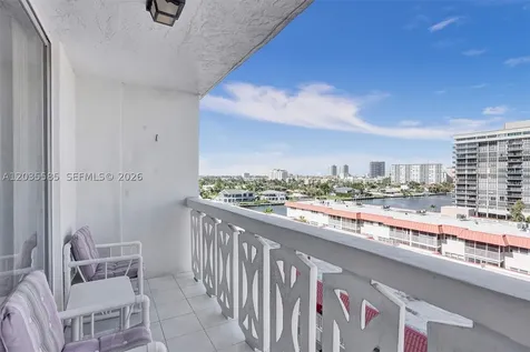3113 S Ocean Drive Hallandale Beach FL 33009