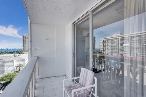 3113 S Ocean Drive Hallandale Beach FL 33009