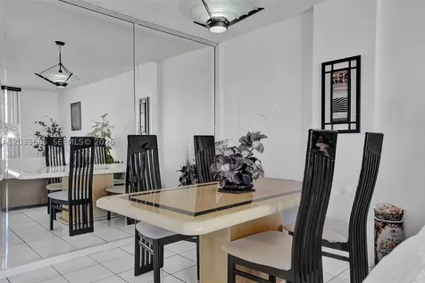 3113 S Ocean Drive Hallandale Beach FL 33009