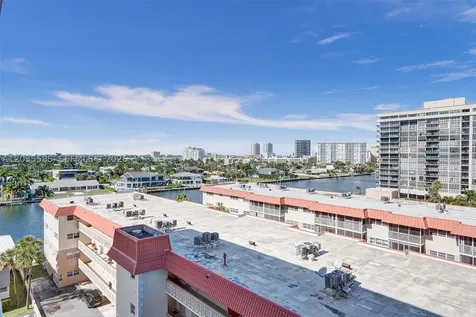 3113 S Ocean Drive Hallandale Beach FL 33009