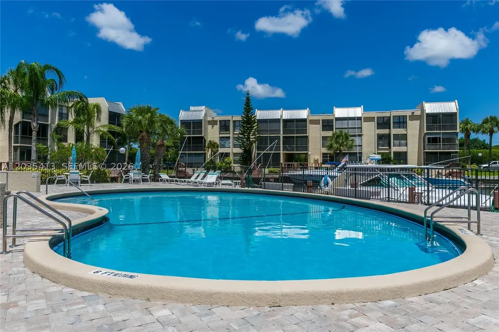 14 Royal Palm Way Boca Raton FL 33432