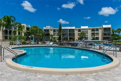 14 Royal Palm Way Boca Raton FL 33432