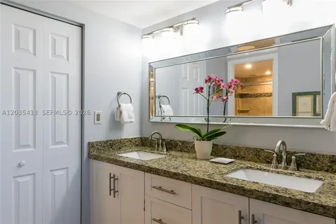 14 Royal Palm Way Boca Raton FL 33432