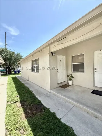 1840 Jefferson Street Hollywood FL 33020
