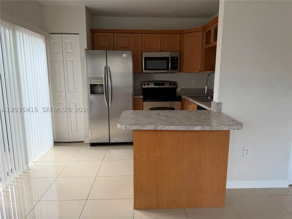 3673 SW 5th Street Miami FL 33135