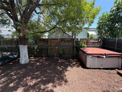 3673 SW 5th Street Miami FL 33135