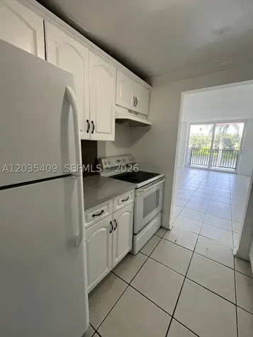 2075 NE 164th Street North Miami Beach FL 33162