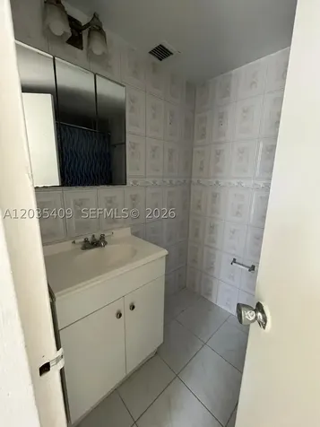 2075 NE 164th Street North Miami Beach FL 33162