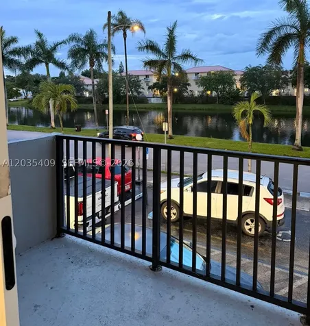 2075 NE 164th Street North Miami Beach FL 33162