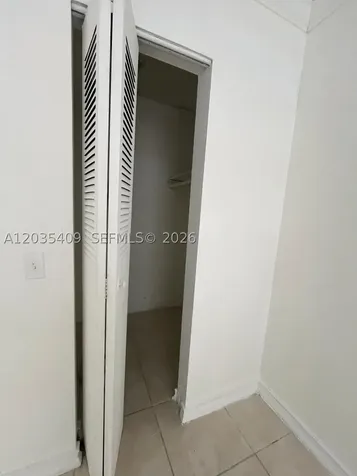 2075 NE 164th Street North Miami Beach FL 33162