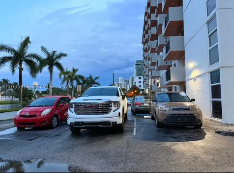2075 NE 164th Street North Miami Beach FL 33162