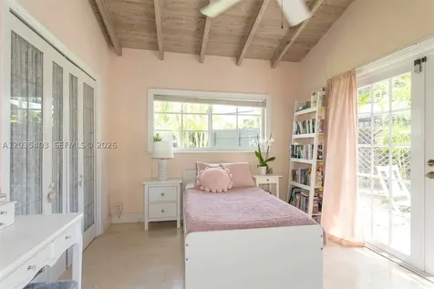 7924 SW 50th Court Miami FL 33143