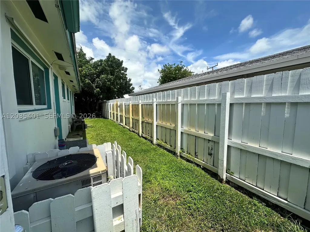 5911 NE 18th Avenue Fort Lauderdale FL 33334