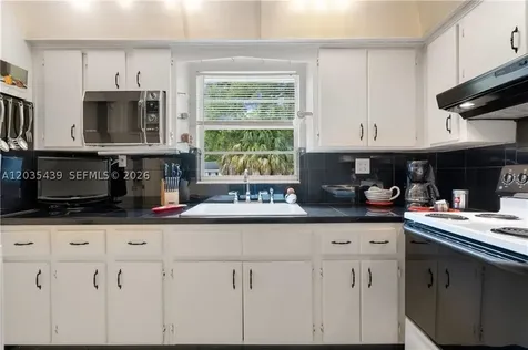 2916 12th Avenue Vero Beach FL 32960