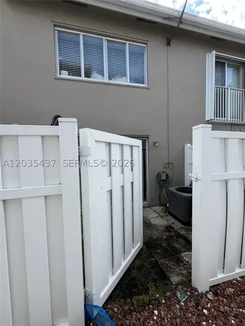 171 Riviera Circle Weston FL 33326