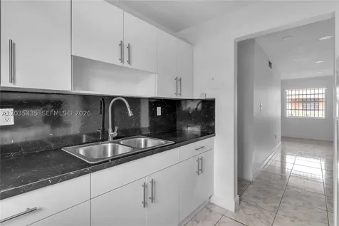 3800 SW 102nd Avenue Miami FL 33165