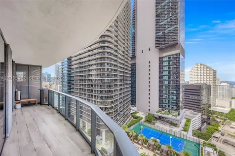 45 SW 9th Street Miami FL 33130