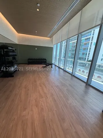 77 SE 5th Miami FL 33131