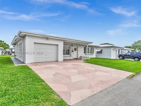8511 NW 59th Court Tamarac FL 33321