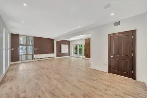 111 S Hibiscus Drive Miami Beach FL 33139