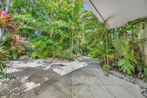 111 S Hibiscus Drive Miami Beach FL 33139